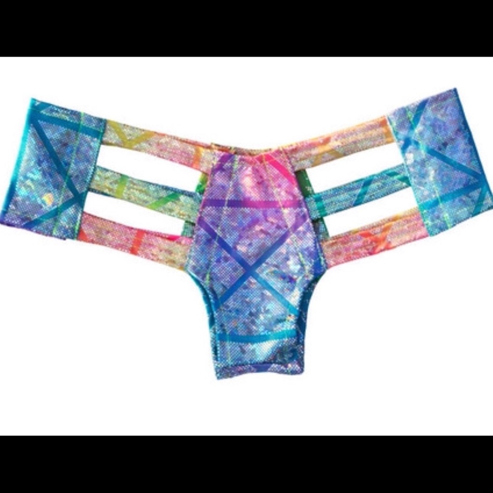 Little Black Diamond Cutout Rainbow Bottom